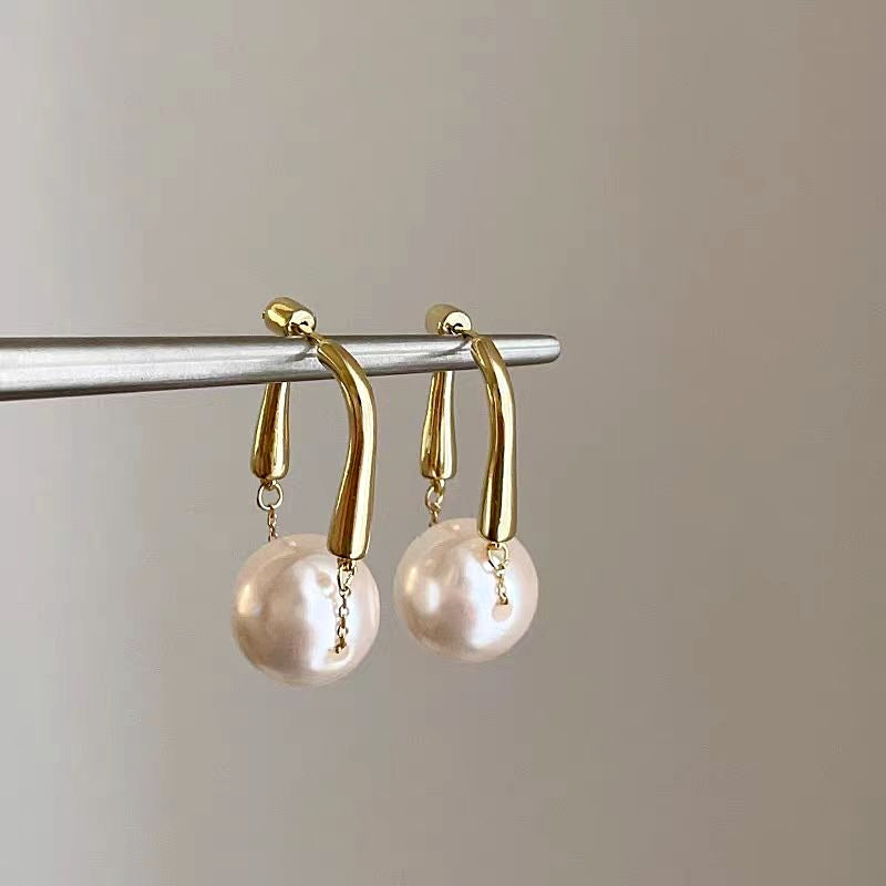 14K Gold-Plated Luxury Pearl Chain Earrings
