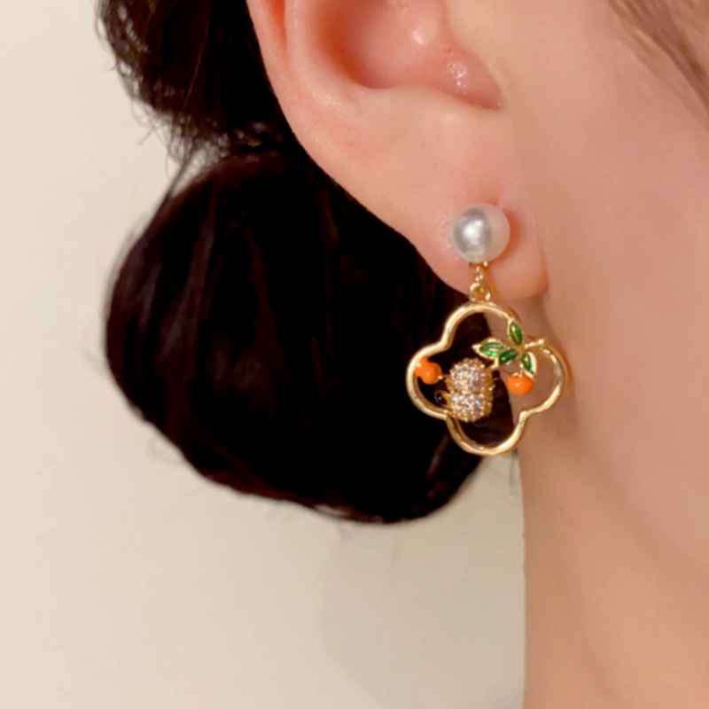 14K Gold-Plated Pearl Four-Leaf Flower Panda Earrings
