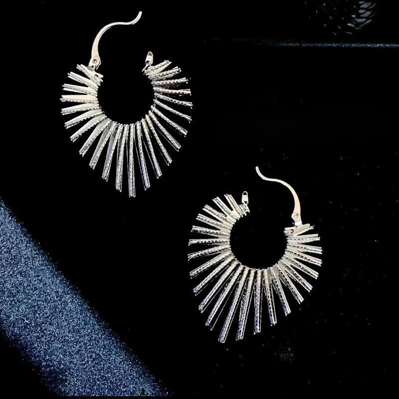 14K Gold-Plated Line Peach Heart Earrings